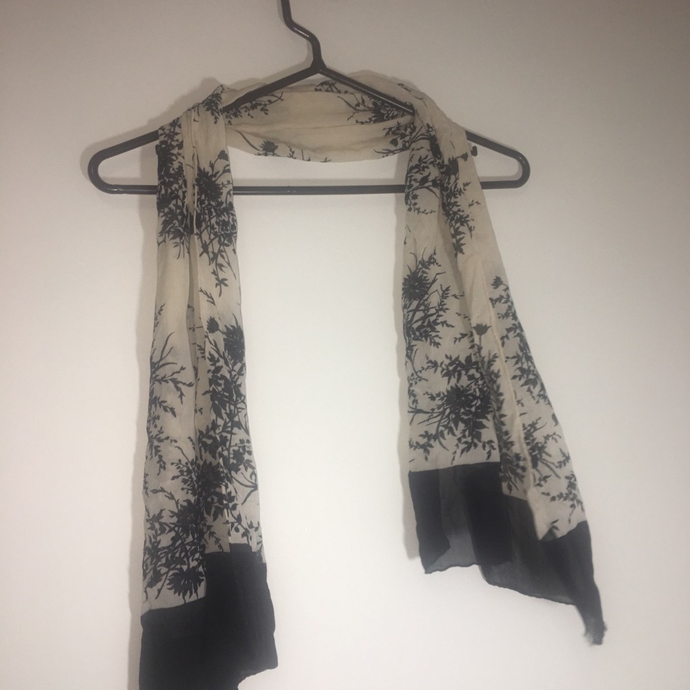 Cute scarf